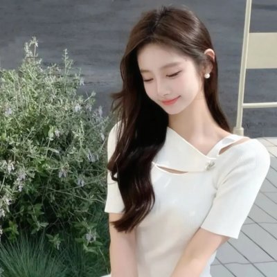 绝代天子万年臣